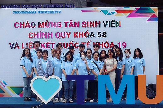 GIẢI MÃ SỨC HÚT MỘT CHUYÊN NGÀNH MỚI TẠI TRƯỜNG ĐẠI HỌC THƯƠNG MẠI
